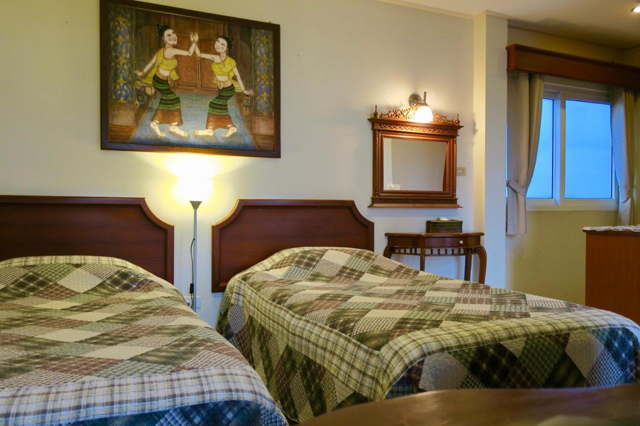 Fulay Hotel Хуахін Екстер'єр фото